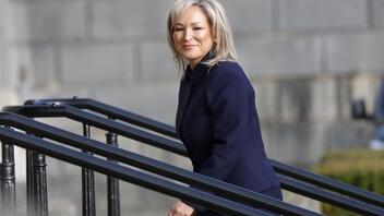 Βόρεια Ιρλανδία: Το κοινοβούλιο διόρισε για πρώτη φορά Πρώτη Υπουργό προερχόμενη από το Σιν Φέιν