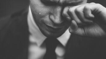 Υπάρχουν 3 ειδών δάκρυα: Τι ρόλο παίζουν στα μάτια και την όραση