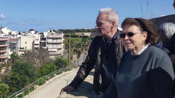 Αυτοψία στα Τείχη για τη Λίνα Μενδώνη - Συνεχίζει τις επαφές στο Ηράκλειο