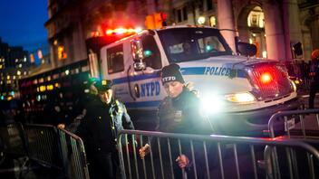 Νέα Υόρκη: Πυροβόλησαν και σκότωσαν αστυνομικό που τους σταμάτησε για τροχονομικό έλεγχο