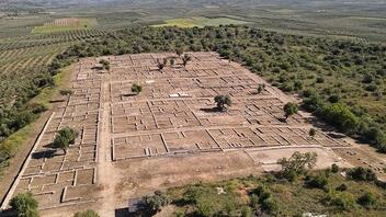ΥΠΠΟ: Αναβάθμιση υποδομών στον αρχαιολογικό χώρο της Ολύνθου