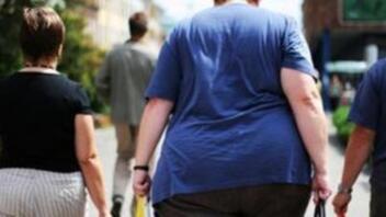 Ισχυρή συσχέτιση μεταξύ της παχυσαρκίας των γονιών και των παιδιών τους στη μέση ηλικία