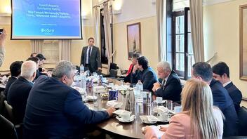 Σύσκεψη στην Αποκεντρωμένη Διοίκηση για τα χερσαία έργα της διασύνδεσης Κρήτης-Αττικής του ΑΔΜΗΕ