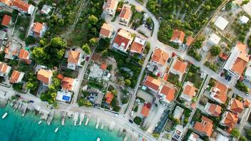 Εξοχική κατοικία: Μεγάλο ενδιαφέρον από αγοραστές για την Κρήτη - Οι τιμές