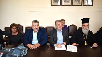 Έπεσαν οι υπογραφές της σύμβασης για την ανακαίνιση κτιρίων της Ορθόδοξης Ακαδημίας Κρήτης