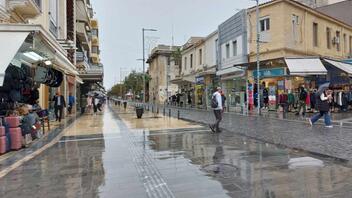 Βροχερή πρωτομηνιά στο Ηράκλειο