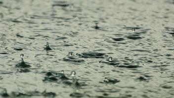 Τσικνοπέμπτη: Άστατος ο καιρός με βροχές και τοπικές καταιγίδες