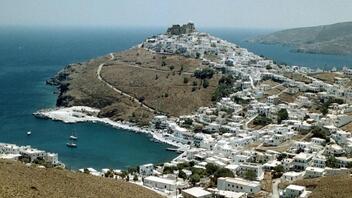 Ποιο ελληνικό νησί φιγουράρει σε διεθνή ΜΜΕ για αληθινές διακοπές το 2024 