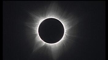 Live η ολική έκλειψη Ηλίου: Λεπτό προς λεπτό το εντυπωσιακό φαινόμενο από τη NASA