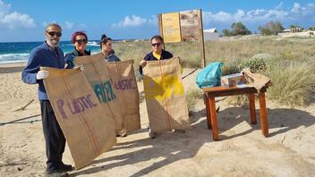 Mεγάλη η συμμετοχή στον εθελοντικό καθαρισμό στην Παχιά Άμμο
