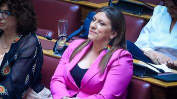Ένταση Μητσοτάκη - Κωνσταντοπούλου στη Βουλή: "Θα με αναγκάσετε να απαντήσω με καρδούλες"