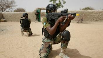 Μακελειό σε χωριό της Νιγηρίας: Ένοπλοι επιτέθηκαν σε χωριό και σκότωσαν τουλάχιστον 40 ανθρώπους