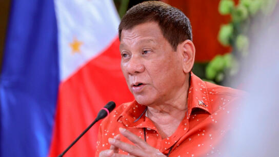Φιλιππίνες: Ο πρόεδρος Ντουτέρτε ζητά τη σύλληψη των ανεμβολίαστων αν δεν μένουν σπίτι