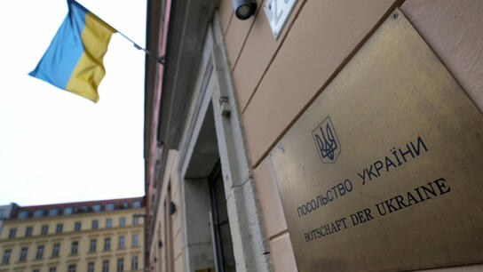 Ανοιχτή με λιγότερο προσωπικό θα παραμείνει η γερμανική πρεσβεία στο Κίεβο 