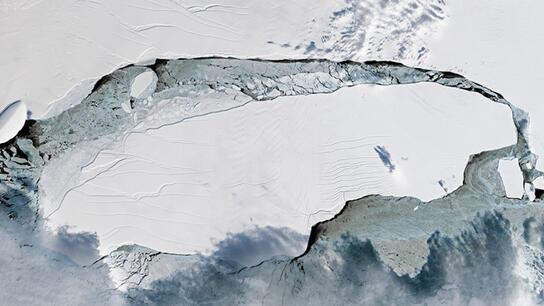 Τι είναι τα «ατμοσφαιρικά ποτάμια» που απειλούν τη μεγαλύτερη παγοκρηπίδα της Ανταρκτικής Χερσονήσου