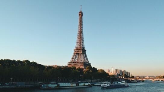 Ρεκόρ Γκίνες: Πήραν πίσω το "όχι" στον Γάλλο που έφτιαξε τον Πύργο του Άιφελ με σπίρτα