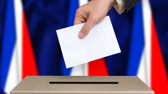 Γαλλία-βουλευτικές εκλογές: Η ψηφοφορία για τον δεύτερο γύρο ξεκίνησε στα υπερπόντια εδάφη	