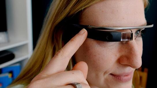 Η Google ετοιμάζει ''έξυπνα'' γυαλιά επαυξημένης πραγματικότητας