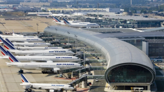 Ματαιώθηκε, λόγω απεργιών, το 10% των πτήσεων από το αεροδρόμιο Σαρλ ντε Γκολ