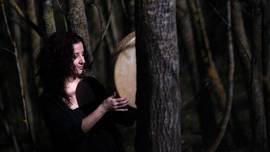 Κατερίνα Παπαδοπούλου: «Η παραδοσιακή μουσική είναι εν κινήσει, είναι ζωντανή!»