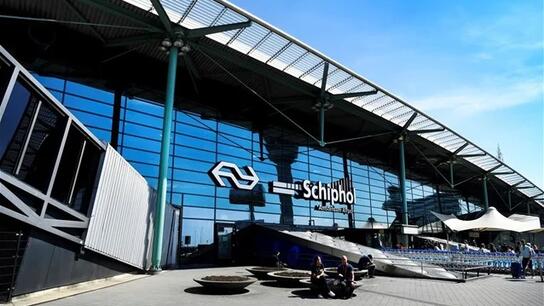 Ολλανδία: Παραιτήθηκε λόγω συνεχιζόμενων προβλημάτων ο διευθυντής του αεροδρομίου του Σίπχολ