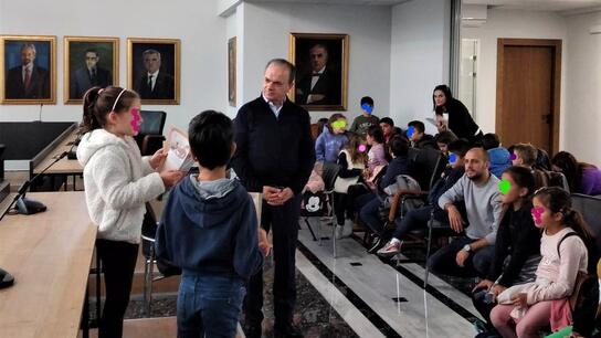 Μαθητές του 1ου Δημοτικού Σχολείου Ατσιποπούλου συνάντησε ο Δήμαρχος Ρεθύμνης