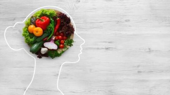 Mindful eating: Τι είναι η ενσυνειδητότητα στη διατροφή