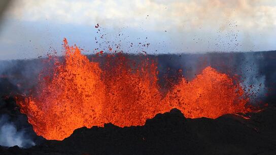 Η έκρηξη στο ηφαίστειο Mauna Loa απειλεί την «Καμπύλη Keeling»