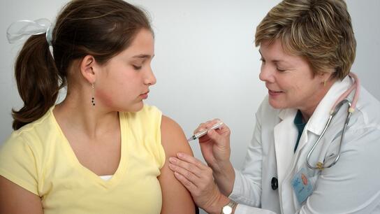 Εμβόλια: Θα έπαιρνες μέρος σε κλινική δοκιμή;