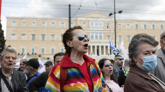 Υποβιβάστηκε η Ελλάδα για τις θεμελιώδεις ελευθερίες των πολιτών της