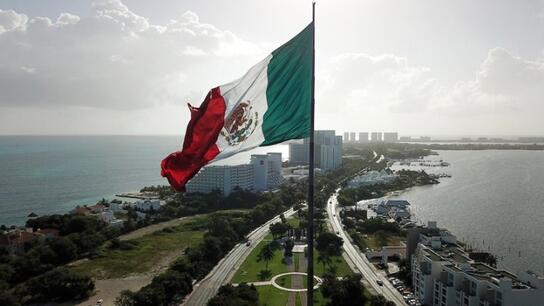 Μεξικό: Τρεις νεκροί και δύο αγνοούμενοι μετά τη συντριβή ελικοπτέρου 