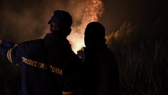Ολονύχτια η μάχη με τις φλόγες στο Σφηνάρι Κισσάμου