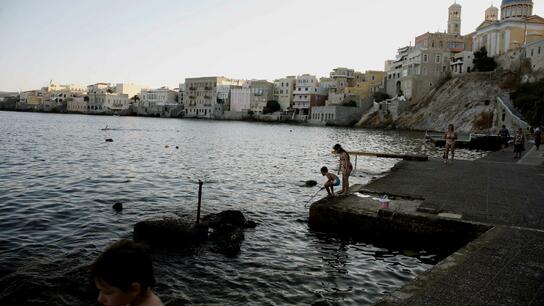 Σύρος: Η Ερμούπολη στις 20 καλύτερες παραθαλάσσιες πόλεις της Ευρώπης