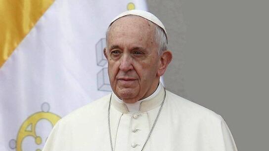 Ο Πάπας Φραγκίσκος τελεί λειτουργία στο στάδιο Βελοντρόμ της Μασσαλίας 