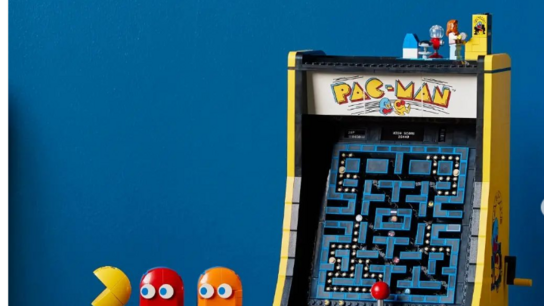 Μια κονσόλα Pac-Man φτιαγμένη με 2.651 κυβάκια