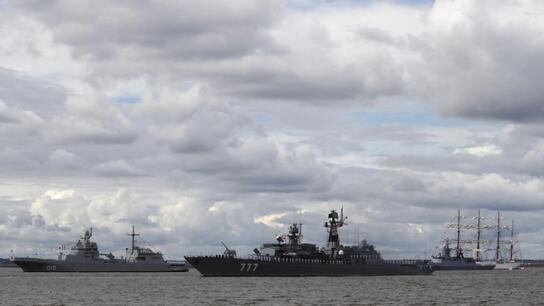 Η Μόσχα ανακοινώνει ότι άρχισε ναυτικές ασκήσεις στην Βαλτική 
