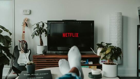 Netflix: Πώς κερδίζει τη μάχη του streaming