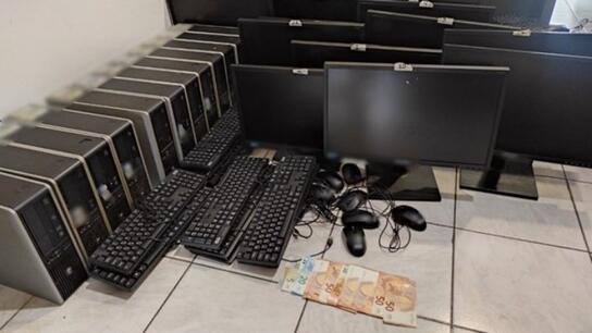Έξι συλλήψεις για «φρουτάκια» - Κατασχέθηκαν 13 υπολογιστές 