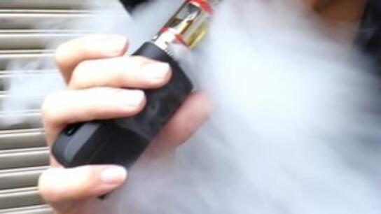 Βρετανία: Καταργείται η πώληση ηλεκτρονικών τσιγάρων μιας χρήσης 