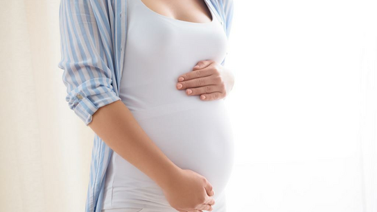 Έγκυος εκπαιδευτικός με επαπειλούμενη δίδυμη κύηση δεν μπορεί να πάρει άδεια!