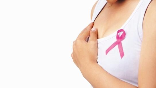 Καρκίνος του μαστού: Ο ετήσιος προσυμπτωματικός έλεγχος από τα 40 σώζει ζωές