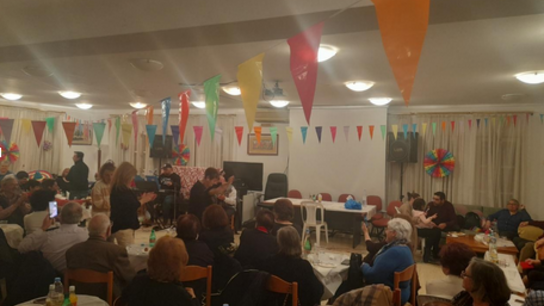 Με κέφι, τραγούδι και χορό γιόρτασαν την Τσικνοπέμπτη στο ΚΑΠΗ Αρχανών του Δήμου Αρχανών –Αστερουσίων