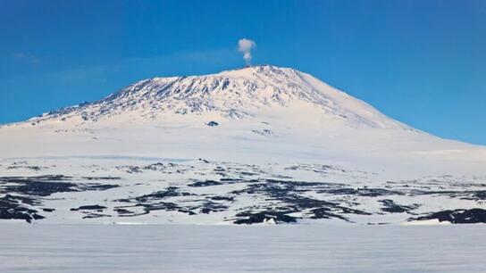 Ανταρκτική: Ηφαίστειο εκτοξεύει χρυσό 6.000 δολαρίων κάθε μέρα