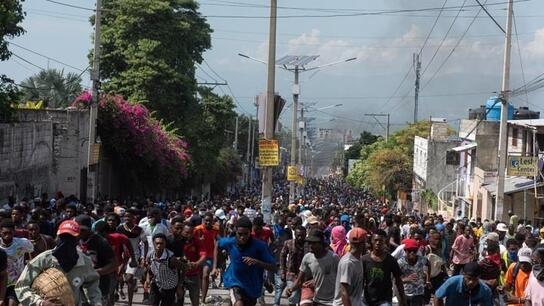 Πάνω από 13.000 Αϊτινοί επαναπροωθήθηκαν στην πατρίδα τους, παρά την έξαρση της βίας