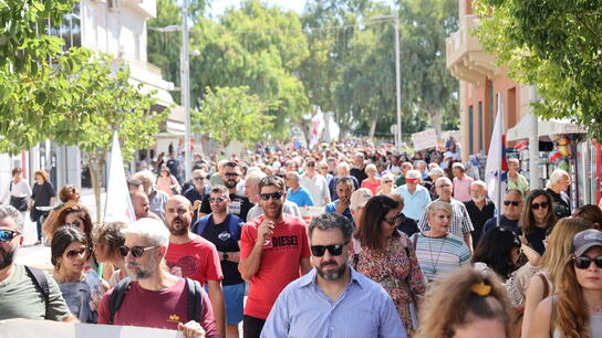 Συγκεντρώσεις και πορείες σε όλη την Κρήτη για την 24ωρη απεργία της ΓΣΕΕ