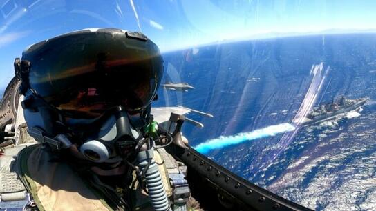 Συνεκπαίδευση ελληνικών F-16 με γερμανική φρεγάτα νοτιοδυτικά της Κρήτης