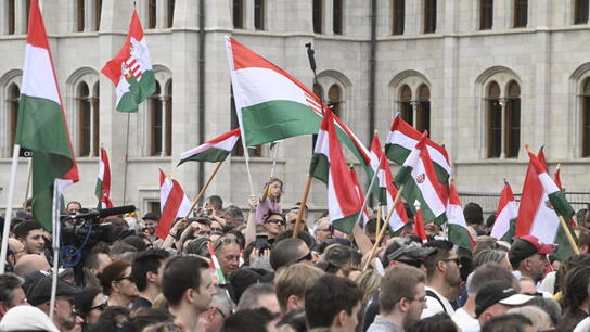  Ουγγαρία: Μεγάλη διαδήλωση κατά της κυβέρνησης Όρμπαν