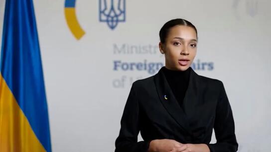 Victoria Shi: Από τεχνητή νοημοσύνη είναι φτιαγμένη η νέα εκπρόσωπος του Ουκρανικού ΥΠΕΞ 