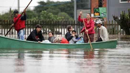 Βραζιλία: Τουλάχιστον 37 νεκροί, 74 αγνοούμενοι από τις πλημμύρες