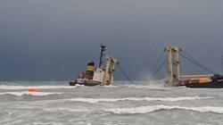 Το πλήρωμα εγκατέλειψε φορτηγό πλοίο που προσάραξε στον κόλπο Κισσάμου 